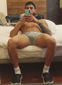 Joe - Male escort in Beirut Photo 2 of 3