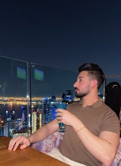 Joe - Male escort in Dubai Photo 1 of 3