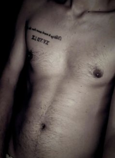 Joe Yent - Male escort in Beirut Photo 1 of 3