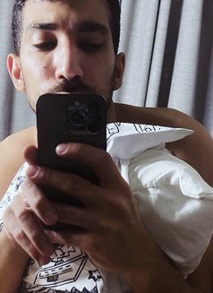 Joe Yent - Male escort in Beirut Photo 3 of 3