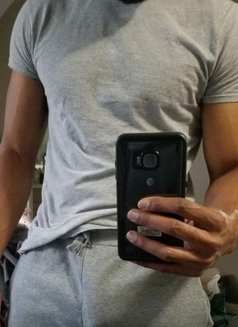 Joeboy - Male escort in Candolim, Goa Photo 2 of 5