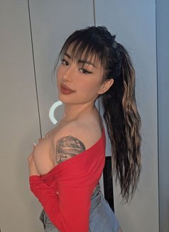 Joelle - escort in Dubai Photo 8 of 9