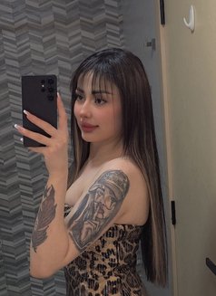 Joelle - puta in Dubai Photo 8 of 12