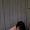 Joelle - puta in Dubai Photo 2 of 2