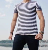 Joey - Male escort in Cairo