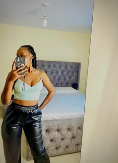 Joey - escort in Nairobi Photo 2 of 2