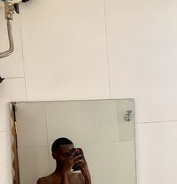 Joh Simeon - Male escort in Doha