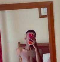 Joh Simeon - Male escort in Doha