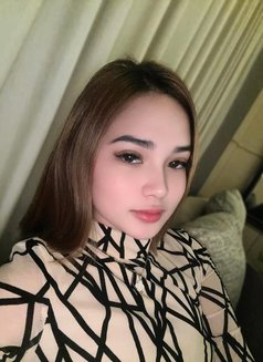 Johana - escort in Doha Photo 2 of 5