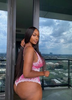 Johannah - puta in Dubai Photo 6 of 6