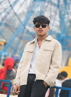 Johhny - Male escort in Surat Photo 2 of 2