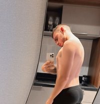 John 🇧🇷 - Male escort in Phuket