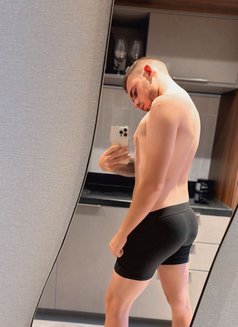 John 🇧🇷 - Acompañantes masculino in Bangkok Photo 8 of 8