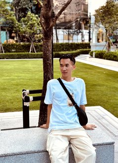 John - Acompañantes masculino in Bangkok Photo 3 of 8