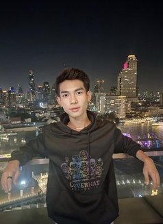 John - Male escort in Bangkok Photo 10 of 13