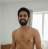 John D Suza - Acompañantes masculino in Dhaka