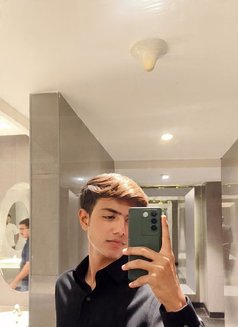 John Deo - Male escort in Pune Photo 11 of 15