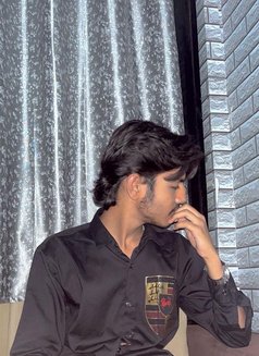 John Deo - Male escort in Pune Photo 12 of 15