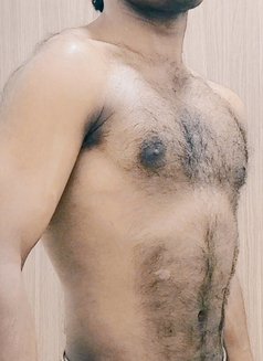 John Escort - Male escort in Dubai Photo 4 of 6