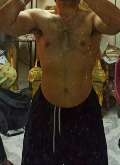 John - Acompañantes masculino in Cairo Photo 4 of 4