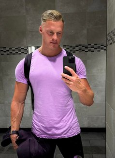 John Haris - Male escort agency in Kuala Lumpur Photo 9 of 12