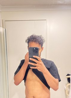John - Male escort in Auckland Photo 1 of 2