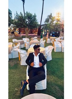 John - Male escort in Mumbai Photo 1 of 1