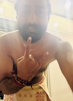 John - Acompañantes masculino in Mumbai Photo 2 of 15
