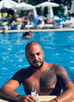 John Lebanon - Male escort in Beirut Photo 5 of 8