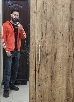 John Martin - Male escort in Candolim, Goa Photo 4 of 22