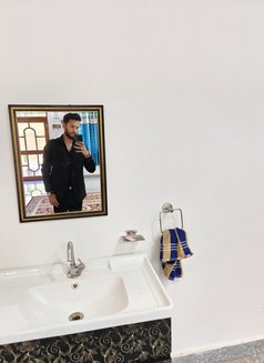 John Martin - Male escort in Madrid Photo 2 of 11