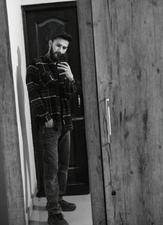 John Martin - Male escort in New Delhi Photo 3 of 22