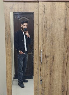 John Martin - Male escort in Pondicherry Photo 5 of 11