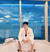 John Migs - Male escort in Manila