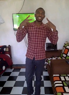 John Mwangi - Acompañantes masculino in Nairobi Photo 2 of 2