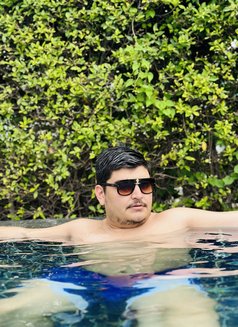 John - Male escort in Bangkok Photo 6 of 8