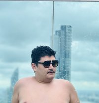 John - Acompañantes masculino in Bangkok Photo 2 of 15