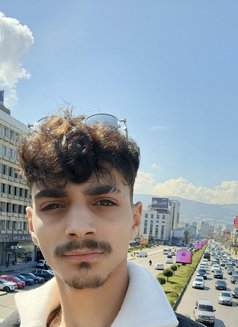John - Acompañantes masculino in Beirut Photo 11 of 18