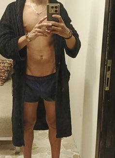 John - Acompañantes masculino in Beirut Photo 16 of 18