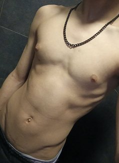 John - Acompañantes masculino in Beirut Photo 18 of 18