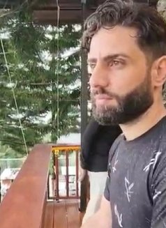 John - Male escort in Jakarta Photo 3 of 12