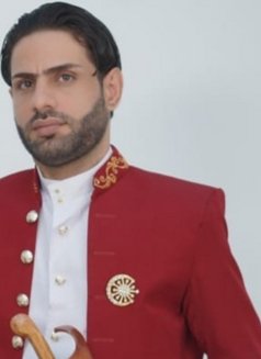 John - Male escort in Jakarta Photo 7 of 12