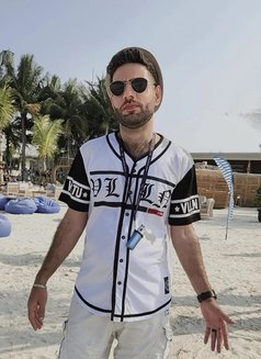 JOHN - Male escort in Jakarta Photo 24 of 30