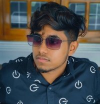 Johnathan The Horny boy - Male escort in Colombo