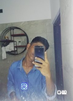 Johnathan The Horny boy - Male escort in Colombo Photo 5 of 5