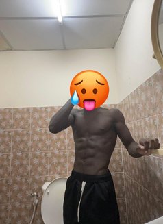 Johnny - Male escort in Bangkok Photo 1 of 7