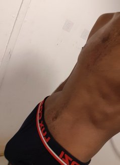 Johnny - Male escort in Bangkok Photo 4 of 10