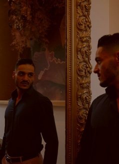 Johnny - Acompañantes masculino in Monaco Photo 10 of 12