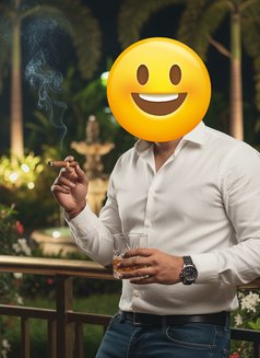 Johnss - Male escort in Kochi Photo 1 of 1