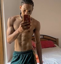 Johny Camille - Male escort in Paris